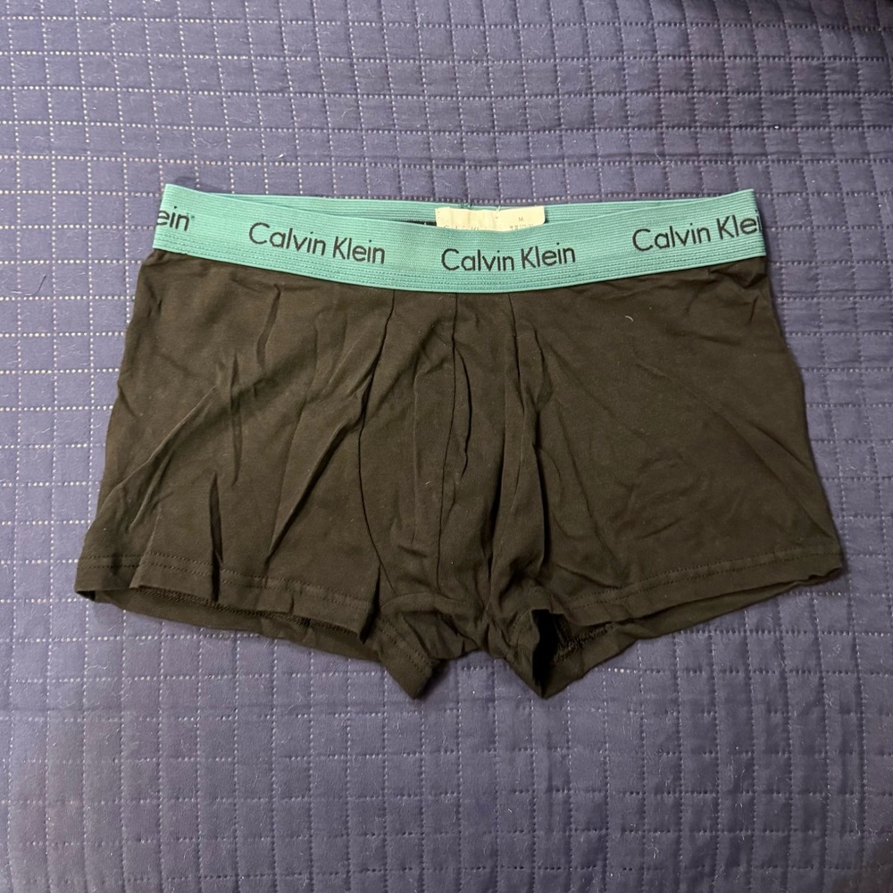 Men’s Black Trunks. Medium.